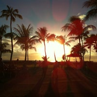 Foto tirada no(a) Paradise Cove Luau por Babar R. em 8/21/2012