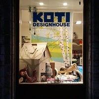 รูปภาพถ่ายที่ Koti Design House โดย Angela Lee B. เมื่อ 5/24/2012