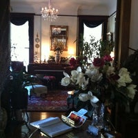 10/22/2011にSun T.がBeall Mansion An Elegant Bed and Breakfast Innで撮った写真