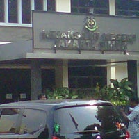 Photo taken at Kejaksaan Negeri Jakarta Timur by oka d. on 9/3/2012