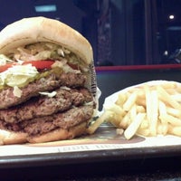 Photo taken at Fatburger by Aww T. on 9/12/2011