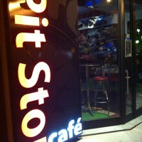 Foto tomada en Pit Stop Cafè  por Riccarda R. el 1/30/2012