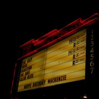 9/27/2011에 Leroy J.님이 First and 62nd Clearview Cinemas에서 찍은 사진