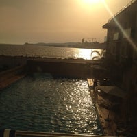 Foto tirada no(a) Port Sitges Resort Hotel por Luc S. em 8/20/2012