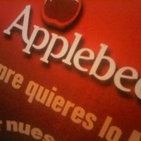 Photo taken at Applebee&amp;#39;s by Jorge H. on 9/26/2011
