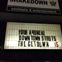 Foto scattata a Shakedown Bar da Richard C. il 6/12/2012