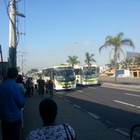 Photo taken at Ponto de ônibus - Passarela 10 - Av. Brasil by Maicon L. on 7/20/2012