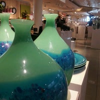 Photo taken at Crate &amp;amp; Barrel by Angel L. on 7/28/2012