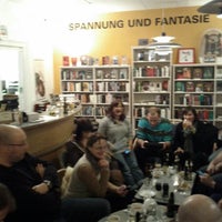 Foto diambil di Nasobem Buch- und Kaffeebar oleh Matt T. pada 1/5/2012