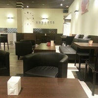 7/23/2012 tarihinde Lin D.ziyaretçi tarafından Cafeteria Bar SIJARULI'de çekilen fotoğraf