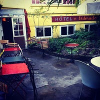 รูปภาพถ่ายที่ Hôtel Eldorado โดย Maajvik เมื่อ 7/8/2012