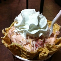 Photo taken at Cold Stone Creamery by Sally M. on 5/21/2012