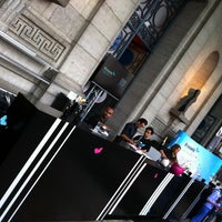รูปภาพถ่ายที่ BrusselsLife Café โดย Axel A. เมื่อ 7/5/2012