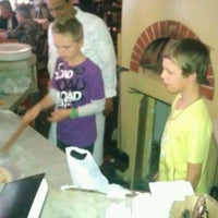 Снимок сделан в Italiaans restaurant Da Mario пользователем Sandra S. 5/14/2012