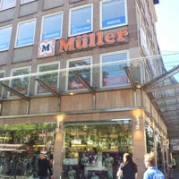 Das Foto wurde bei Müller von Alехander G. am 9/7/2012 aufgenommen