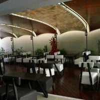 Foto tirada no(a) Keidas Lounge por Luis B. em 5/11/2012