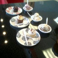 5/16/2012にKay N.がRockin&amp;#39; Cupcakesで撮った写真