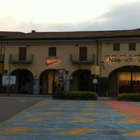 nike store brescia