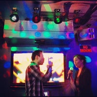 4/2/2012 tarihinde Minnow P.ziyaretçi tarafından Karaoke Wow!'de çekilen fotoğraf