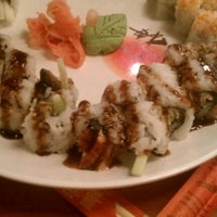 Снимок сделан в Bonsai Japanese Restaurant пользователем Donny P. 1/31/2012