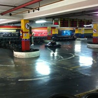 Photo taken at Top Kart Indoor by Diego F. on 10/30/2011
