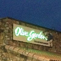 Photo taken at Olive Garden by Bruce L. on 8/22/2012