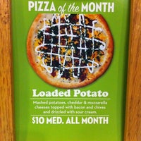 Foto diambil di DoubleDave&#39;s PizzaWorks oleh Loranda pada 3/22/2012