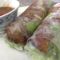 Photo taken at Pho Houston by Cuc L. on 4/20/2012