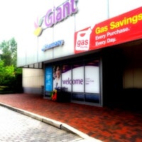 Photo taken at Giant Food by MYKAL™ on 9/6/2012