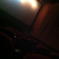 Das Foto wurde bei Rotunda Cinemas von Joseph R. am 7/4/2012 aufgenommen
