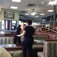 11/21/2011にFelix R.がTasty Restaurant &amp;amp; Cafeで撮った写真