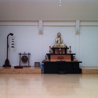 Das Foto wurde bei A Tan Kapuja Buddhista Főiskola von Gubibaba am 10/18/2011 aufgenommen
