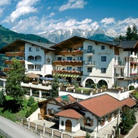 3/31/2012 tarihinde Sylvia U.ziyaretçi tarafından Hotel Alpendorf'de çekilen fotoğraf