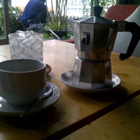 รูปภาพถ่ายที่ Sac Cafe โดย Khanh Hiep N. เมื่อ 5/5/2012