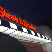 Photo taken at Steak &amp;#39;n Shake by Ashley K. on 6/8/2011