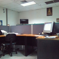 Photo taken at Office ช่างดอนเมือง OX by Pipaht K. on 9/23/2011