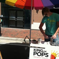 Photo taken at King Of Pops @ Atlantic Station by Rebecca M. on 4/13/2012