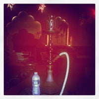 Foto diambil di Desert Rain Lounge oleh Yaser pada 8/24/2012