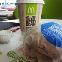 Foto tirada no(a) McDonald&amp;#39;s por Kuan Yung em 5/24/2012