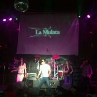 รูปภาพถ่ายที่ La Mulata โดย Ricardo R. เมื่อ 4/22/2012