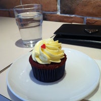 5/17/2012 tarihinde Ghen L.ziyaretçi tarafından Sweet Secrets Cafe and Cake Shop'de çekilen fotoğraf