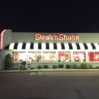 Photo taken at Steak &amp;#39;n Shake by Bryce P. on 7/5/2012