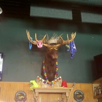 Foto tirada no(a) Twisted Moose Sports Bar por Eddie H. em 9/2/2011