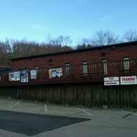 Zanderz Night Club Sports Bar In Plum