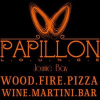 Foto tirada no(a) Papillon Lounge por Roy H. em 8/13/2012