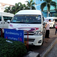 Photo taken at วินรถตู้พระราม 2 - รามคำแหง by kittawit p. on 7/7/2012
