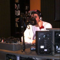 Foto tomada en 48FM  por Winnie P. el 4/13/2012