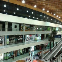 รูปภาพถ่ายที่ Alhsur Centro Comercial โดย Juan Jose A. เมื่อ 9/1/2012