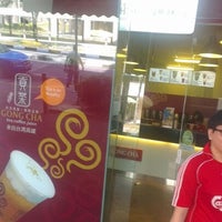Photo taken at Gong Cha 贡茶 by Joseph C. on 8/13/2012