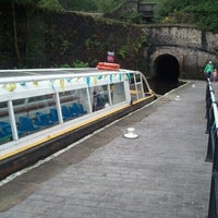 Foto tirada no(a) Standedge Tunnel &amp; Visitor Centre por Matt H. em 8/26/2012